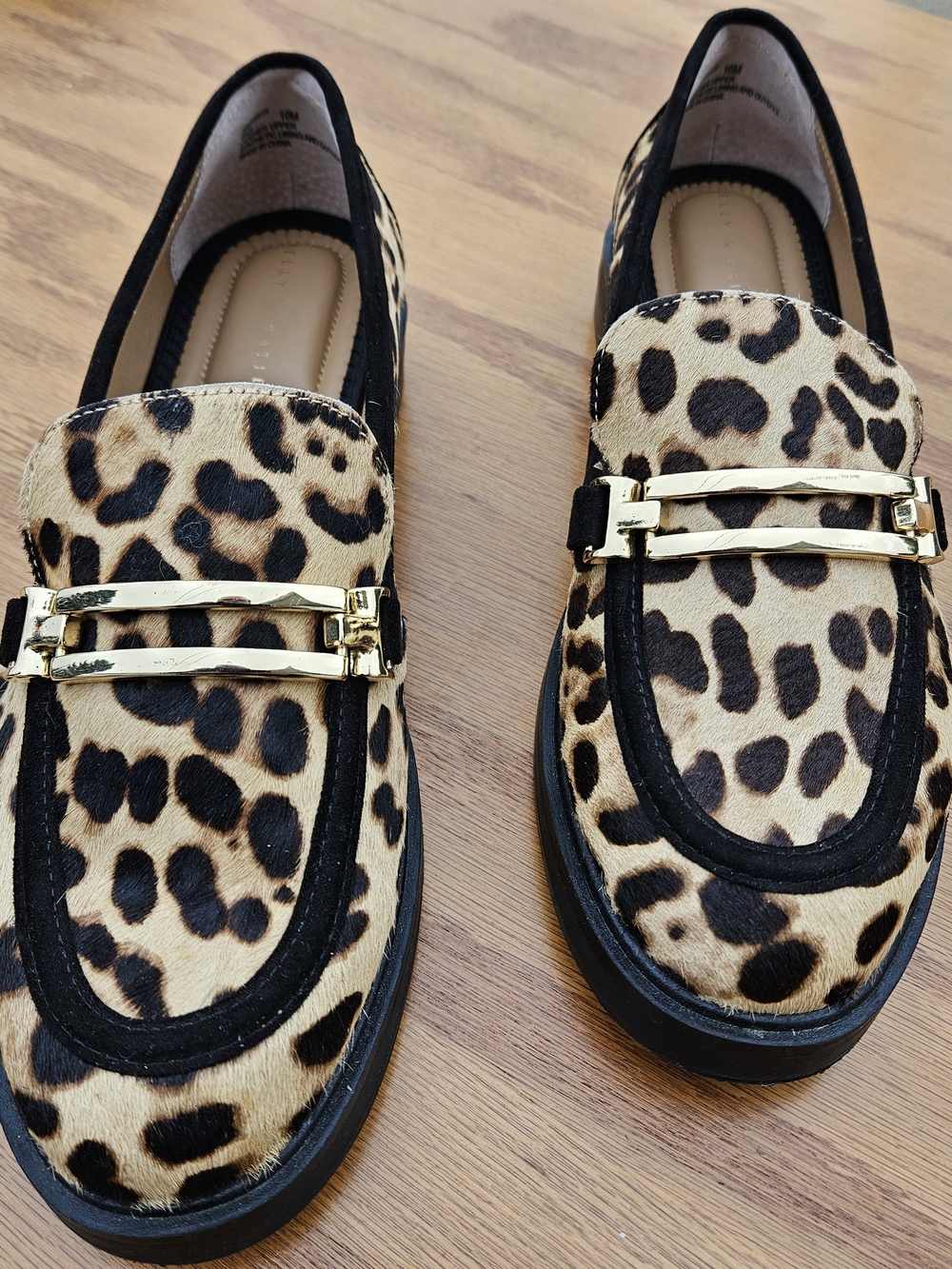 Kelly & Katie Leopard Print Loafers with Gold Bar 10M
